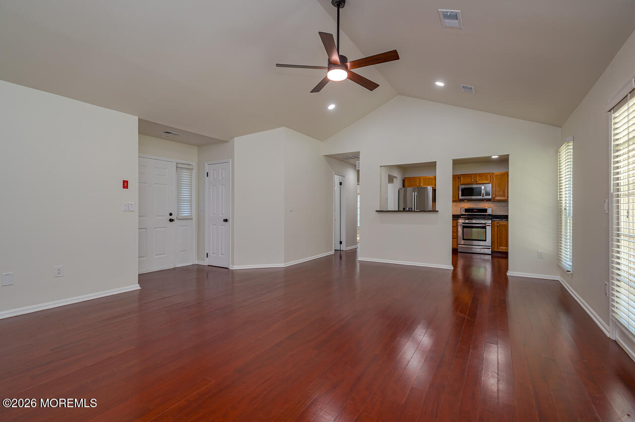 81 Poplar Place Freehold NJ 07728