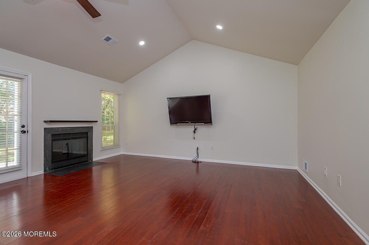 81 Poplar Place Freehold NJ 07728