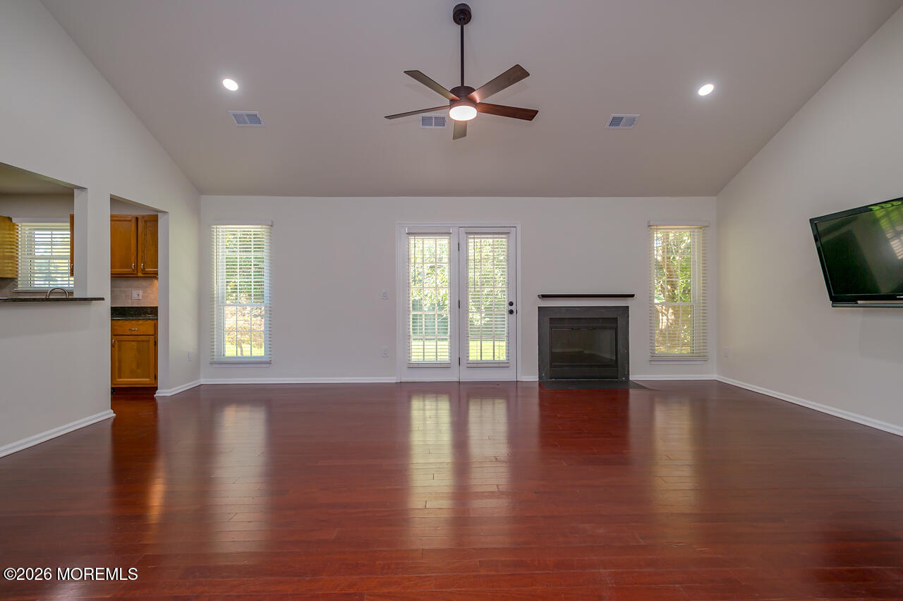 81 Poplar Place Freehold NJ 07728