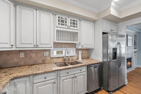 5 Shrewsbury Way Sea Bright NJ 07760