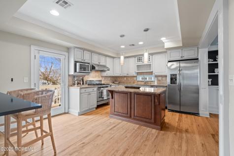 5 Shrewsbury Way Sea Bright NJ 07760
