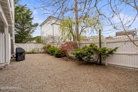 5 Shrewsbury Way Sea Bright NJ 07760