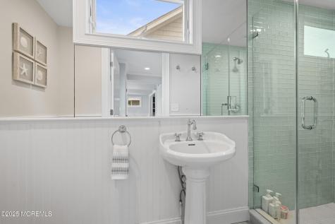 5 Shrewsbury Way Sea Bright NJ 07760