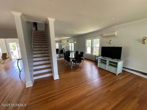 421 W Lincoln Avenue Oakhurst NJ 07755