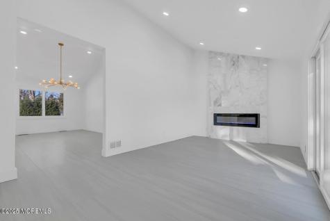 1 Robin Drive Oakhurst NJ 07755