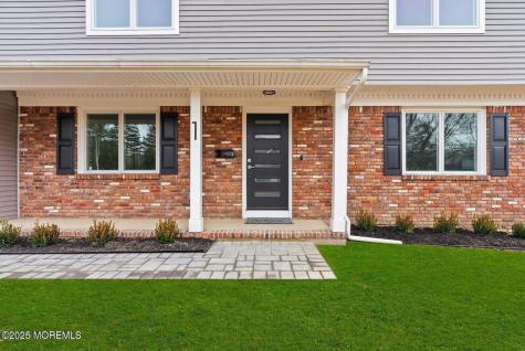1 Robin Drive Oakhurst NJ 07755