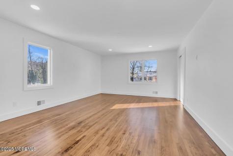 1 Robin Drive Oakhurst NJ 07755