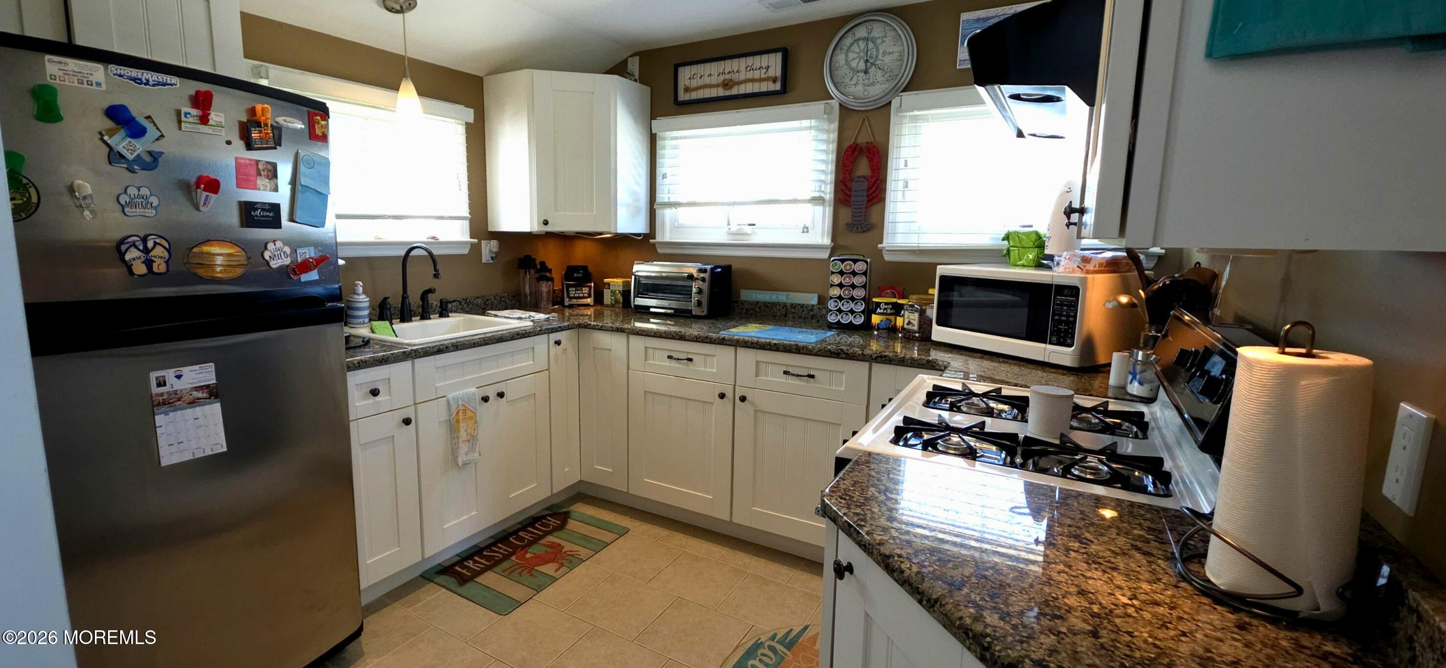 4 Cedar Crest Drive Toms River NJ 08753