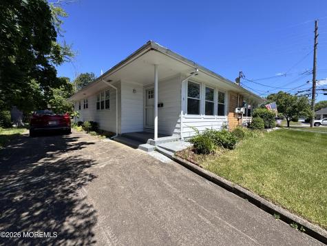 8 Palm Springs Court Toms River NJ 08753