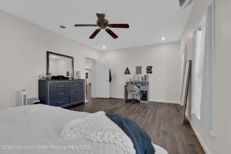 374.5 W Park Avenue Oakhurst NJ 07755
