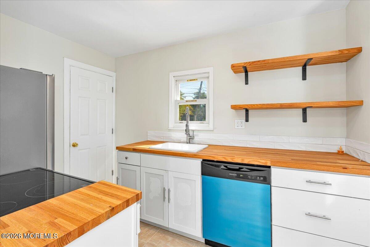 1204 Florence Avenue Union Beach NJ 07735