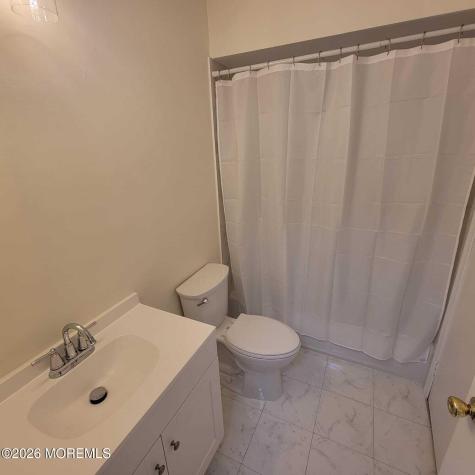 120 Dumbarton Hill Court Aberdeen NJ 07747