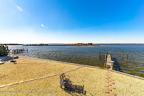 23 Harborside Drive W Ortley Beach NJ 08751
