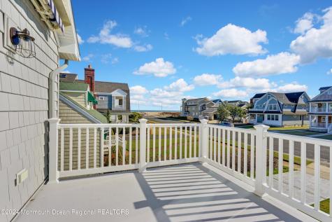 12 Pennsylvania Avenue Spring Lake NJ 07762