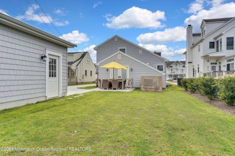 12 Pennsylvania Avenue Spring Lake NJ 07762