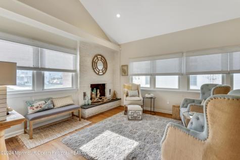12 Pennsylvania Avenue Spring Lake NJ 07762