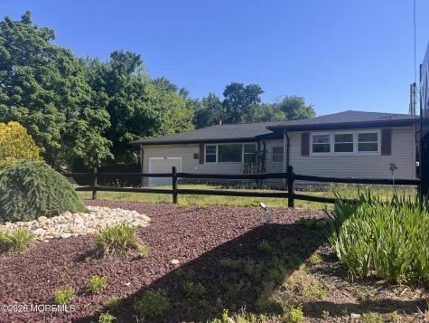 14 Wood Avenue Englishtown NJ 07726
