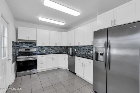 17 Lakeview Road Deal NJ 07723