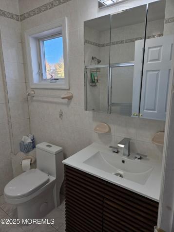 17 Lakeview Road Deal NJ 07723