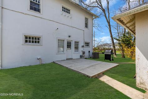 17 Lakeview Road Deal NJ 07723