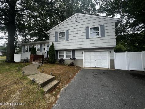 50 Whalepond Road Oakhurst NJ 07755