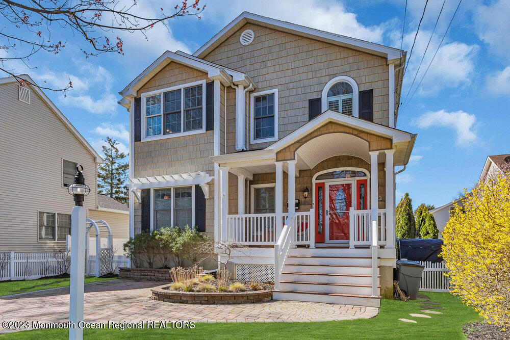 323 E Main Street Manasquan NJ 08736