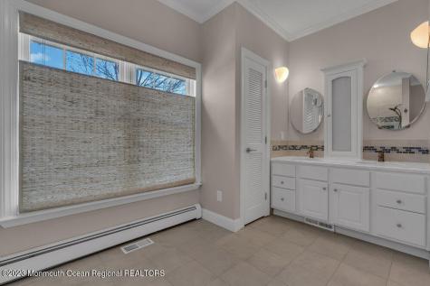 323 E Main Street Manasquan NJ 08736