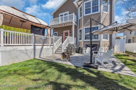 323 E Main Street Manasquan NJ 08736