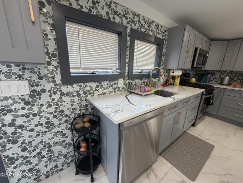 191 Delaware Avenue Oakhurst NJ 07755
