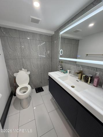 191 Delaware Avenue Oakhurst NJ 07755
