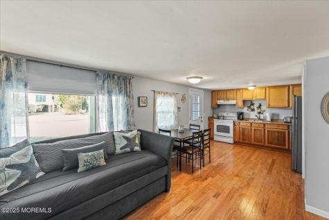 273 N 12th Street Surf City NJ 08008