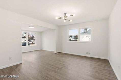 28 Brandies Road Toms River NJ 08757