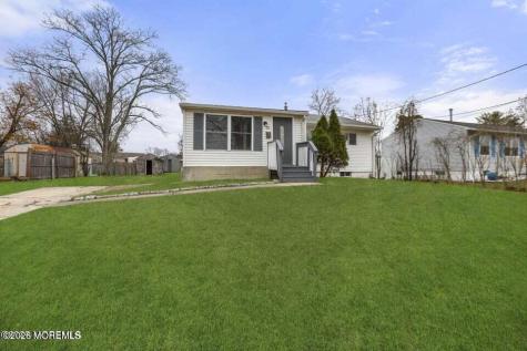 28 Brandies Road Toms River NJ 08757