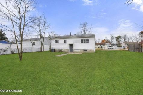 28 Brandies Road Toms River NJ 08757