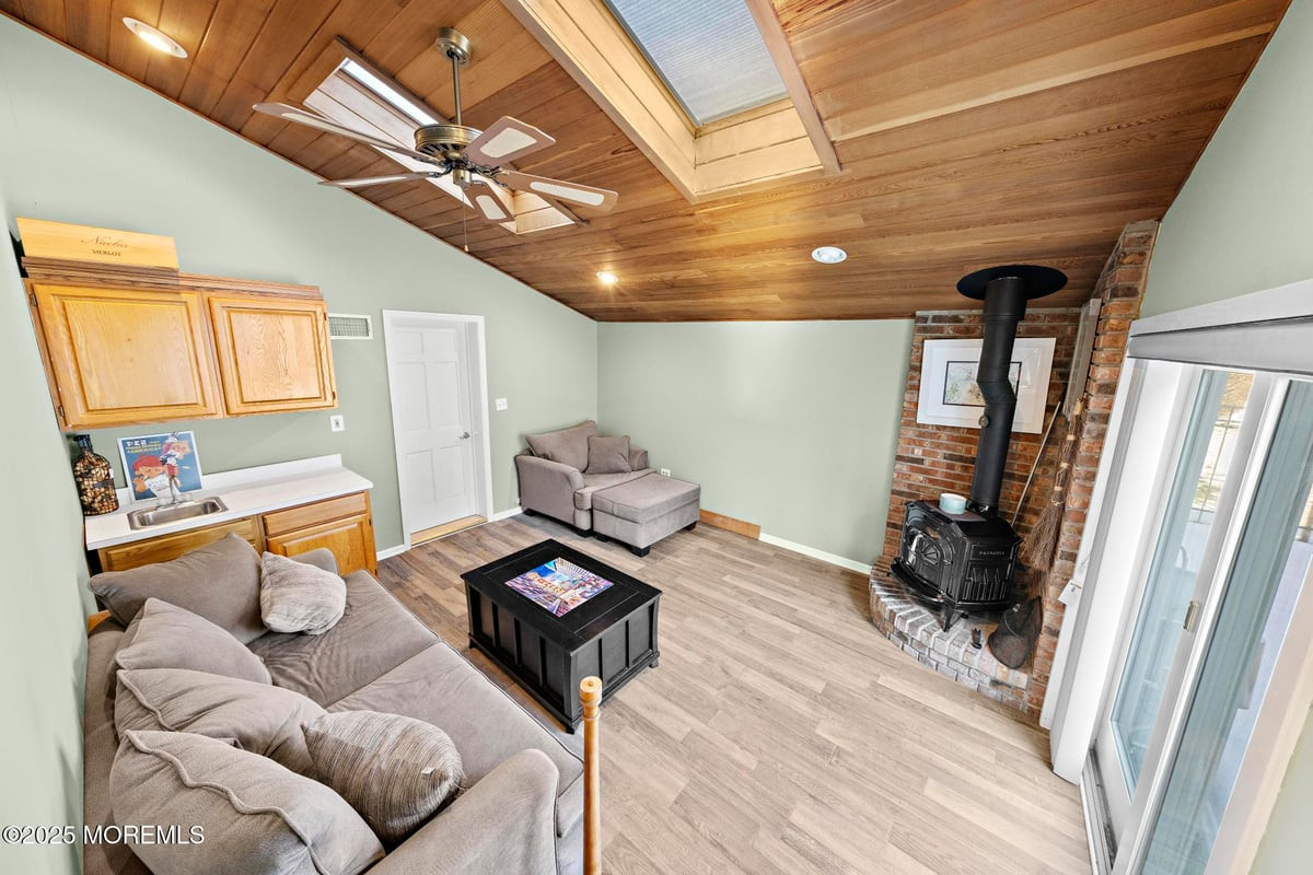 105 Park Avenue Shrewsbury Boro NJ 07702