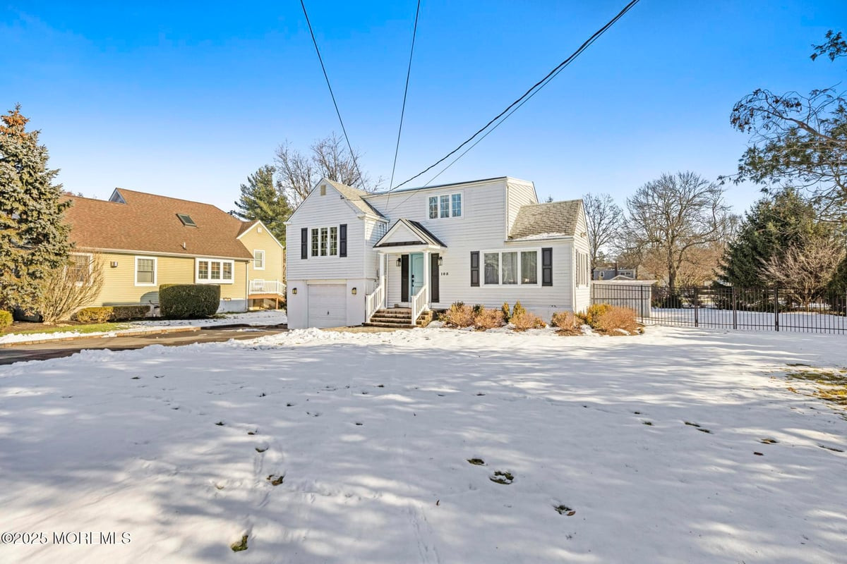 105 Park Avenue Shrewsbury Boro NJ 07702