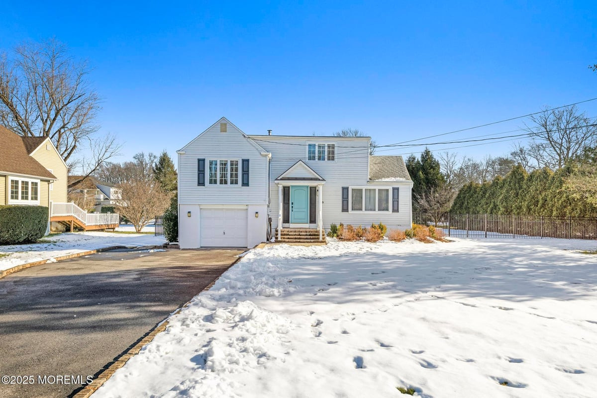 105 Park Avenue Shrewsbury Boro NJ 07702