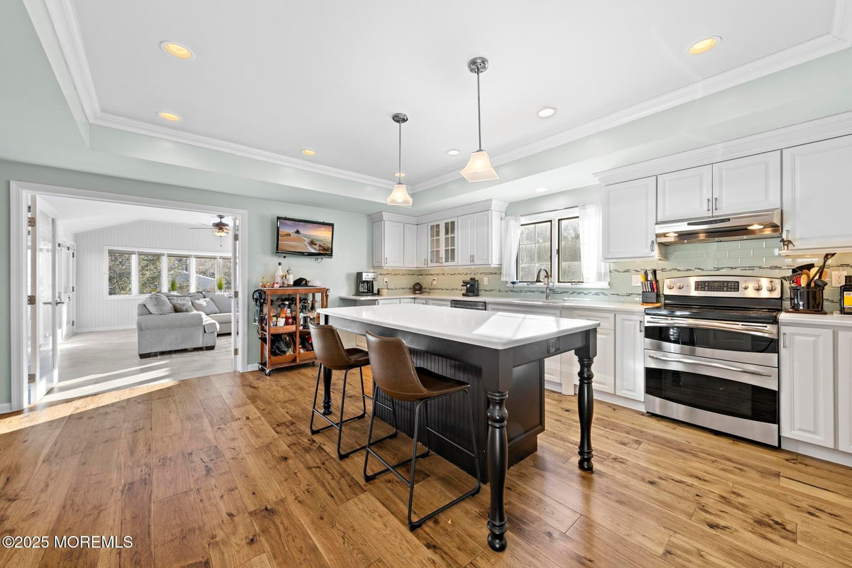 105 Park Avenue Shrewsbury Boro NJ 07702