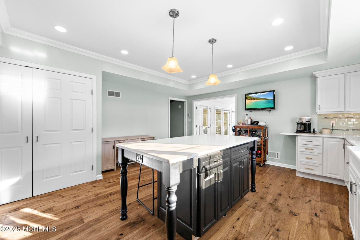 105 Park Avenue Shrewsbury Boro NJ 07702