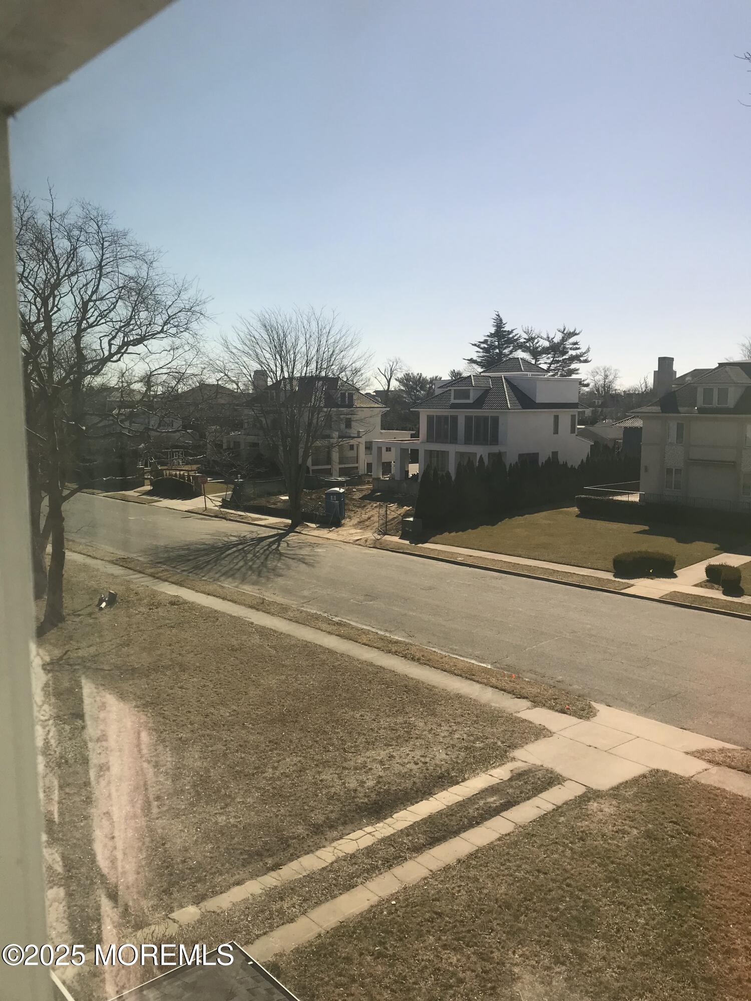 11 Lakeview Road Deal NJ 07723