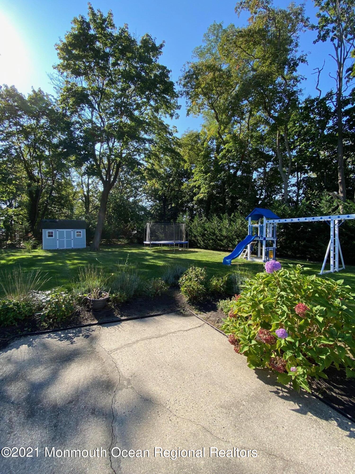 372 Lake Avenue Oakhurst NJ 07755