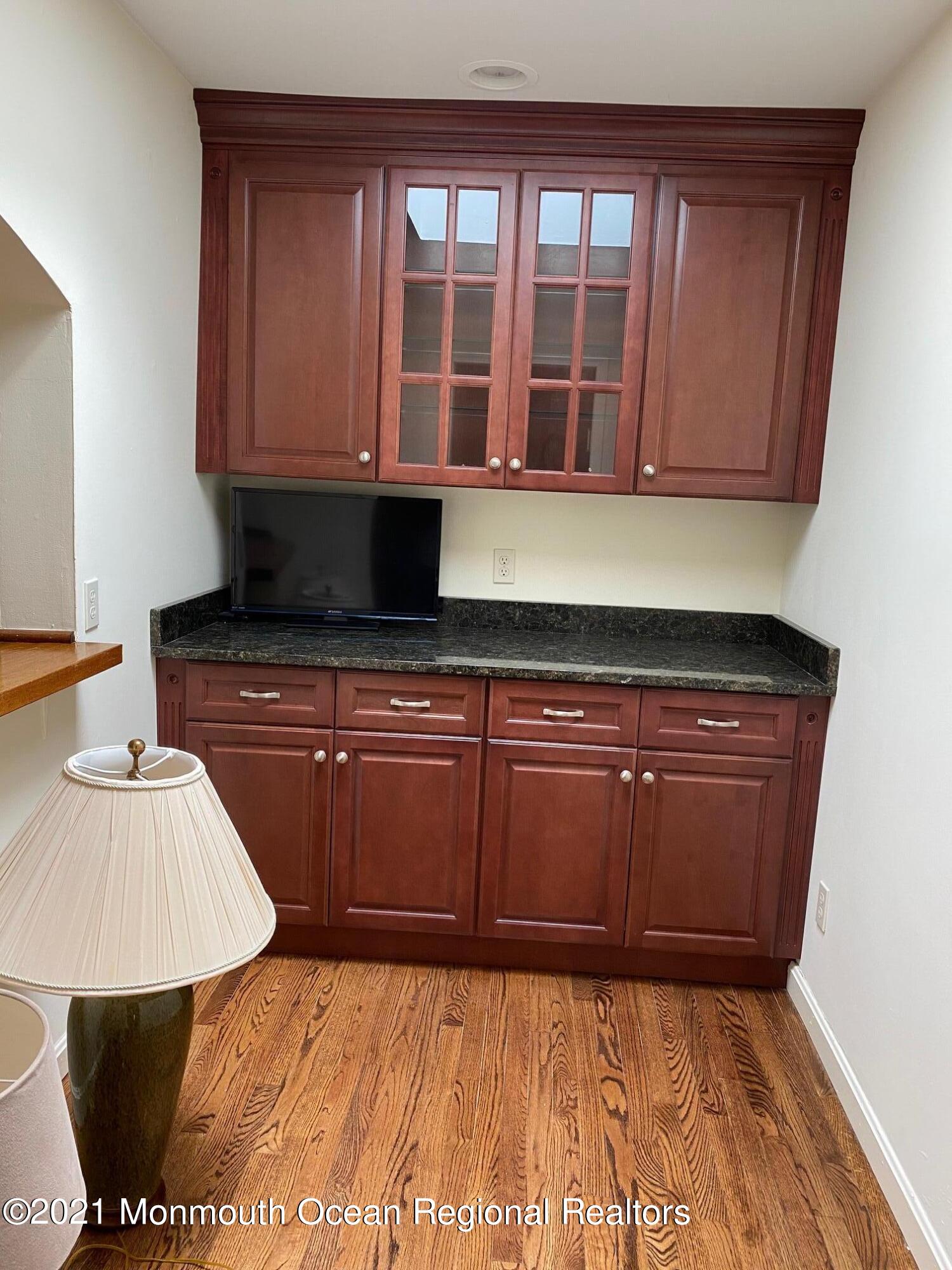 372 Lake Avenue Oakhurst NJ 07755