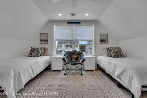 24 Virginia Avenue Lavallette NJ 08735