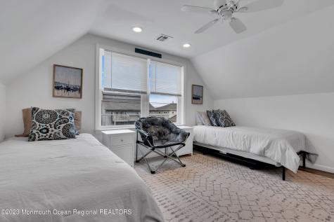 24 Virginia Avenue Lavallette NJ 08735