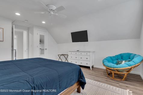 24 Virginia Avenue Lavallette NJ 08735
