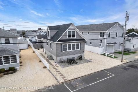 24 Virginia Avenue Lavallette NJ 08735