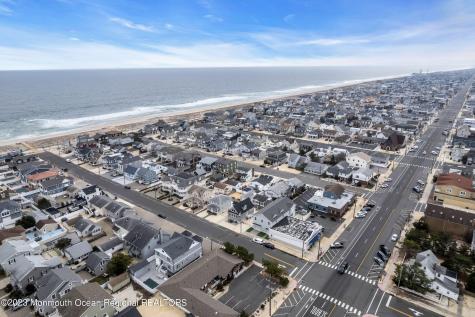 24 Virginia Avenue Lavallette NJ 08735