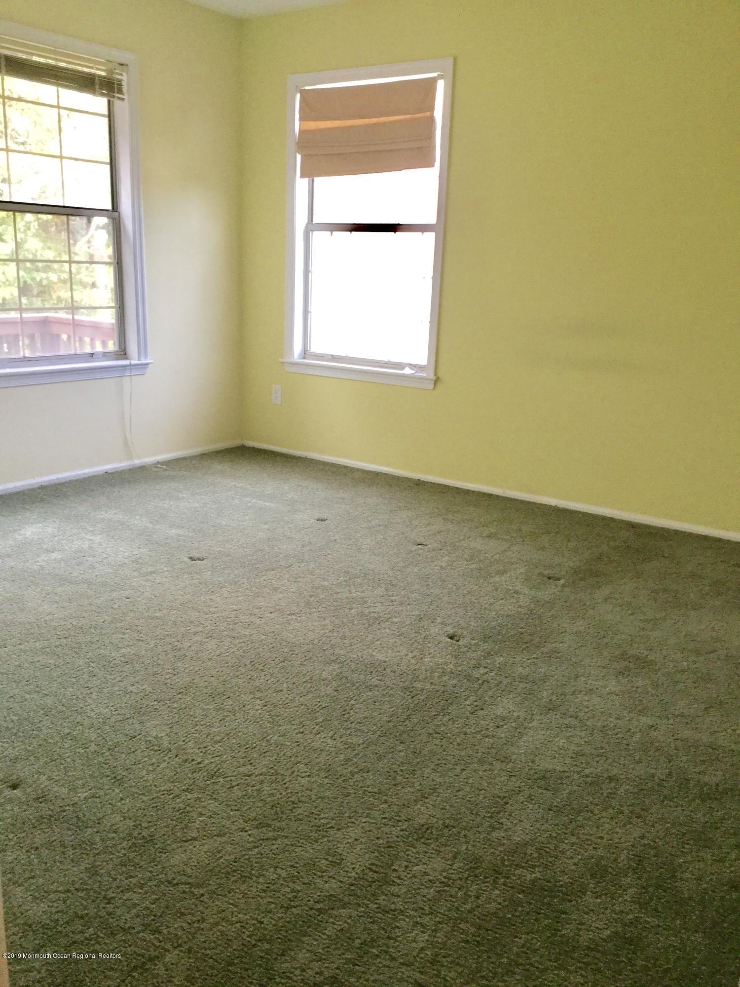 401 Yorkshire Place Morganville NJ 07751