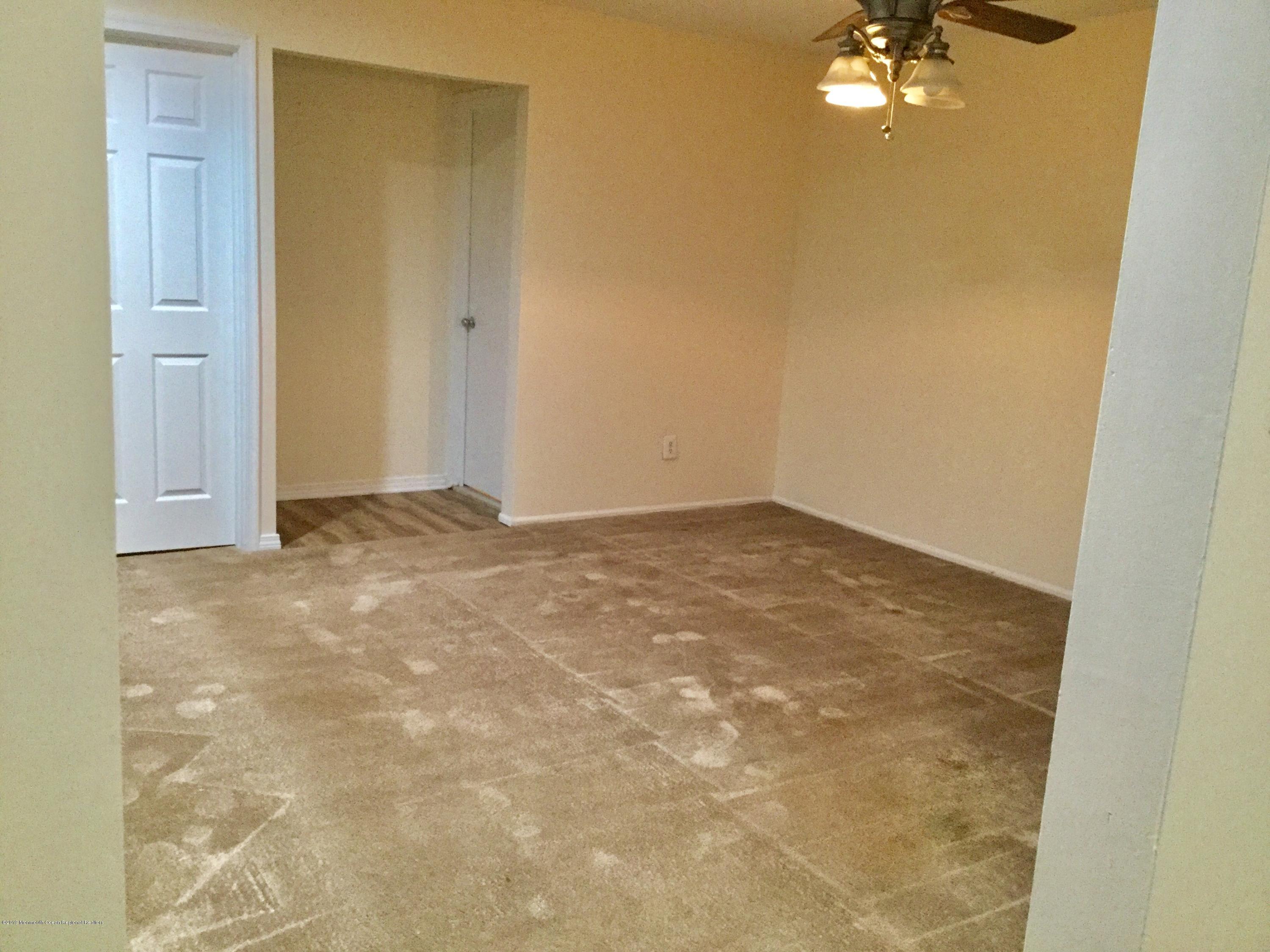 401 Yorkshire Place Morganville NJ 07751