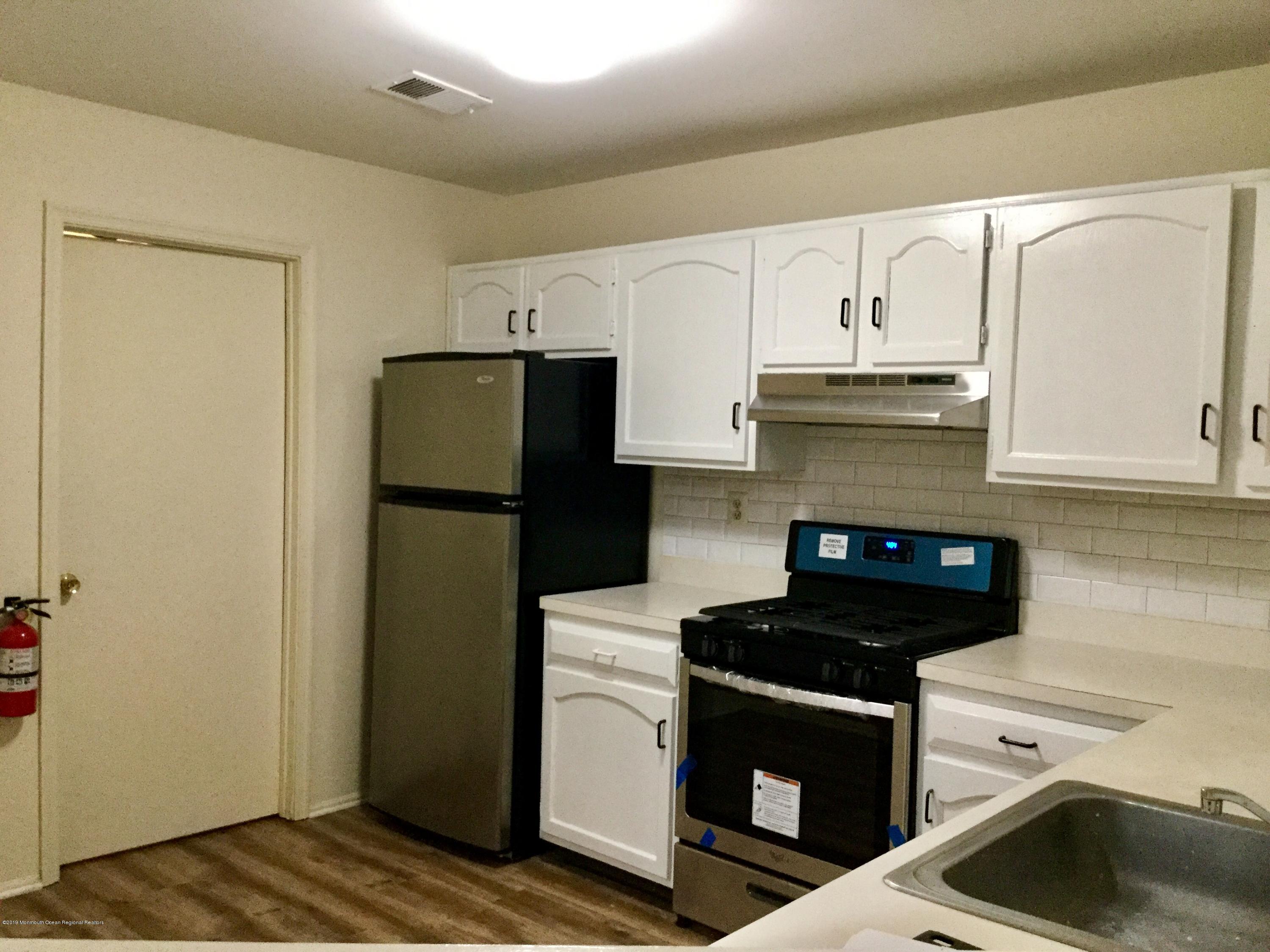 401 Yorkshire Place Morganville NJ 07751